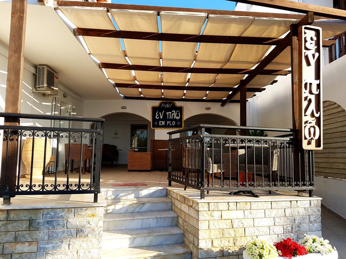 Hotel En Plo Elafonissos Esterno foto